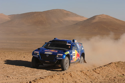 Is 'King Carlos' op weg naar zijn eerste Dakar eindoverwinning?